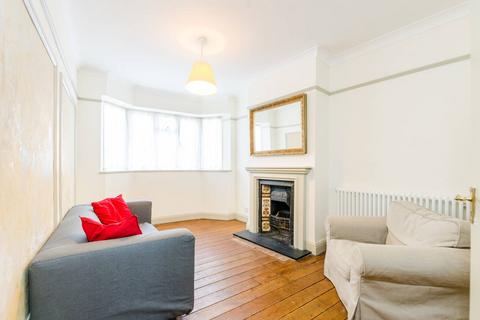 2 bedroom flat to rent, Philpot Street, Stepney, London, E1