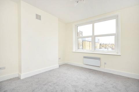 Studio to rent, Allitsen Road, St John's Wood, London, NW8