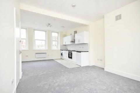 Studio to rent, Allitsen Road, St John's Wood, London, NW8