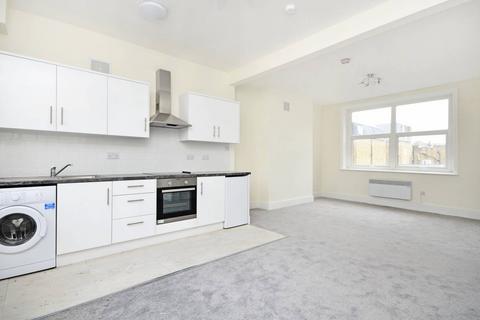 Studio to rent, Allitsen Road, St John's Wood, London, NW8