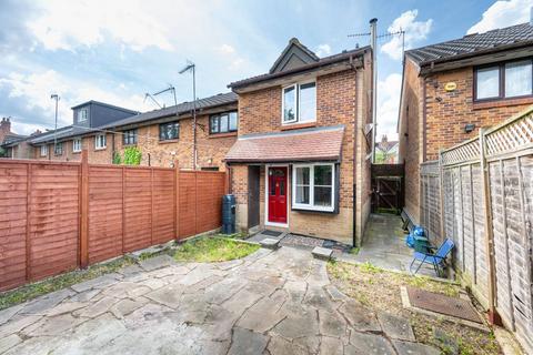 1 bedroom end of terrace house for sale, Langton Road, Cricklewood, London, NW2