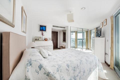 2 bedroom apartment to rent, Altura Tower, Battersea SW11