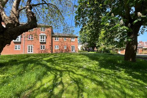 3 bedroom end of terrace house to rent, Horseguards, Exeter EX4