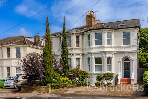 4 bedroom semi-detached house for sale, Upper Grosvenor Road, Tunbridge Wells