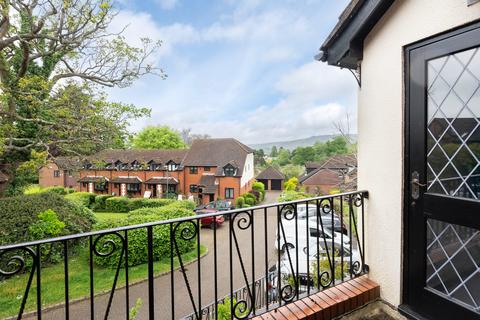 2 bedroom maisonette for sale, Harrowlands Park, Dorking