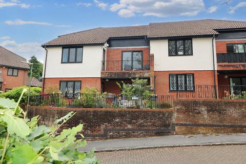 2 bedroom maisonette for sale, Harrowlands Park, Dorking