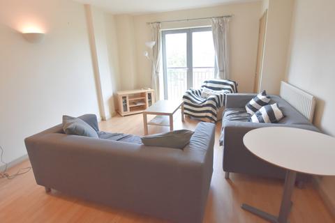 2 bedroom apartment to rent, Raleigh Street Nottingham NG7