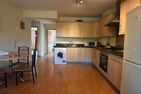 2 bedroom apartment to rent, Raleigh Street Nottingham NG7