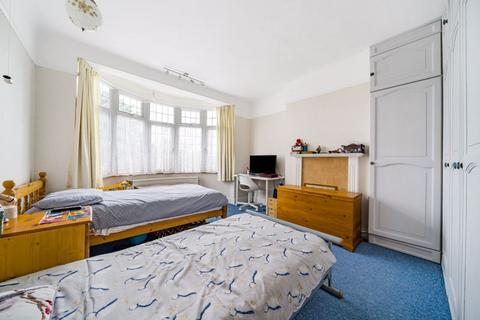 108 Avery Hill Road, London, SE9 2HB