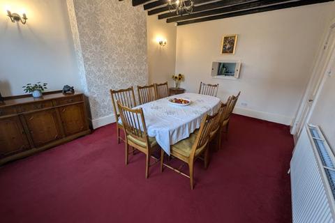 16 Avery Hill Road, London, SE9 2BD
