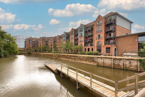 2 bedroom apartment for sale, Medway Wharf Road, Tonbridge, TN9 1AY