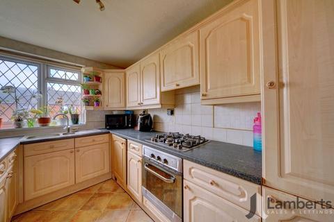 3 bedroom semi-detached house for sale, Sillins Avenue, Lakeside, Redditch