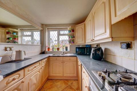 3 bedroom semi-detached house for sale, Sillins Avenue, Lakeside, Redditch