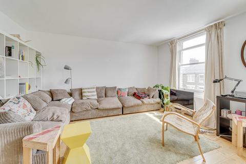 Flat C, 17 Cardozo Road, London, N7 9RJ