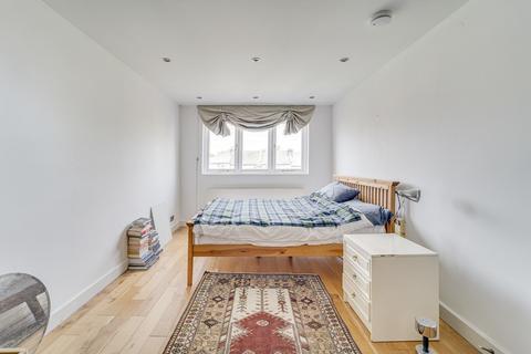 Flat C, 17 Cardozo Road, London, N7 9RJ