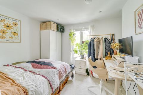 Flat C, 17 Cardozo Road, London, N7 9RJ