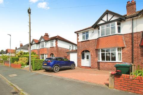 3 bedroom semi-detached house to rent, Fieldway, Chester CH2