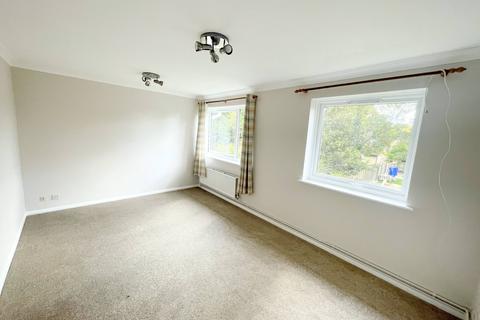 2 bedroom maisonette to rent, Enniskillen Road, CB4