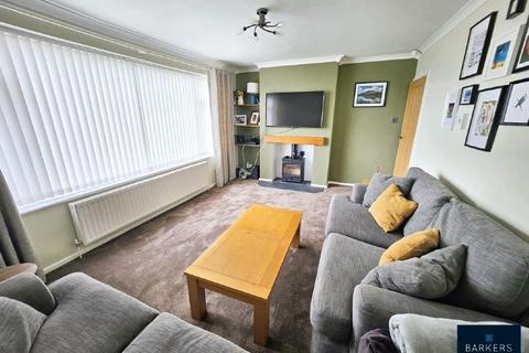 3 bedroom detached house for sale, Enfield Drive, Batley