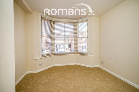 1 bedroom apartment to rent, Roberts Road