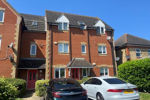 Bluebell Close, Rush Green