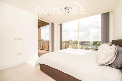 3 bedroom flat to rent, Fitzroy Court, West Drayton