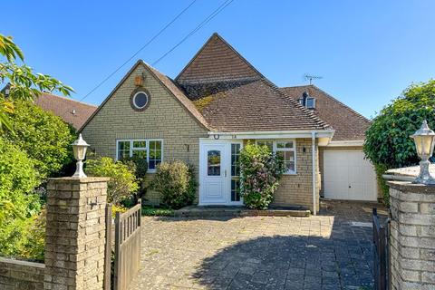 2 bedroom detached bungalow for sale, Felpham, West Sussex