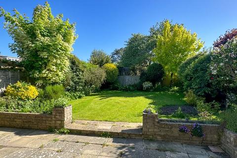 2 bedroom detached bungalow for sale, Felpham, West Sussex