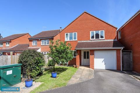 4 bedroom detached house for sale, DOWELL CLOSE - tucked away position