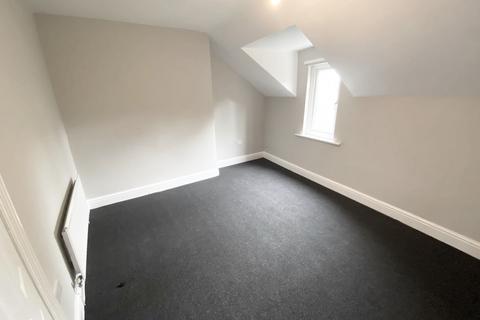 4 bedroom terraced house to rent, Colwyn Road, Hartlepool, Cleveland, TS26 9AZ