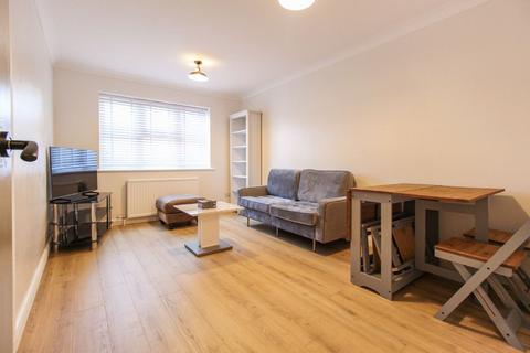 1 bedroom apartment to rent, Greenwich Court, Waltham Cross EN8
