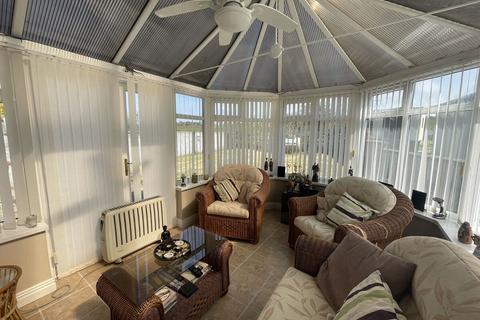 undefined, Glanrafon Bach, Llanfechell, Anglesey, LL68