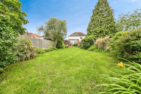 3 bedroom semi-detached house for sale, Peartree Avenue, Southampton SO19