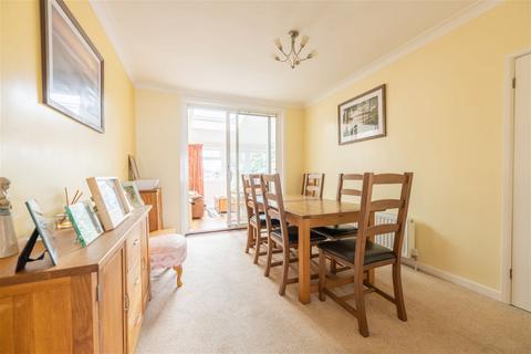 3 bedroom semi-detached house for sale, Peartree Avenue, Southampton SO19