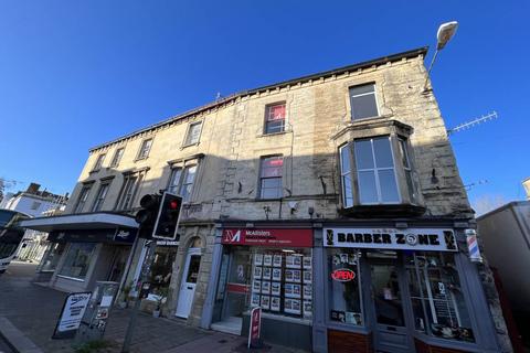 2 bedroom maisonette to rent, Market Place, Frome, Somerset
