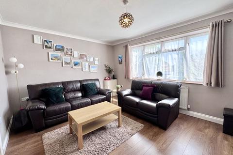 3 bedroom terraced house for sale, Clarence Road, Four Oaks, Sutton Coldfield, B74 4LP