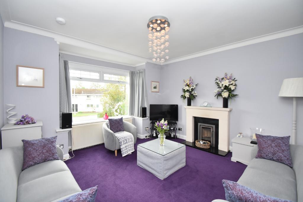 Johnston Road, Gartcosh, G69 8AZ 3 bed detached bungalow for sale £