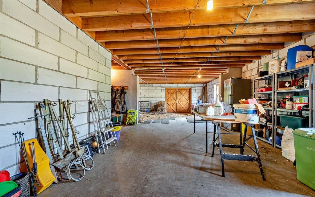 Garage Outbuilding