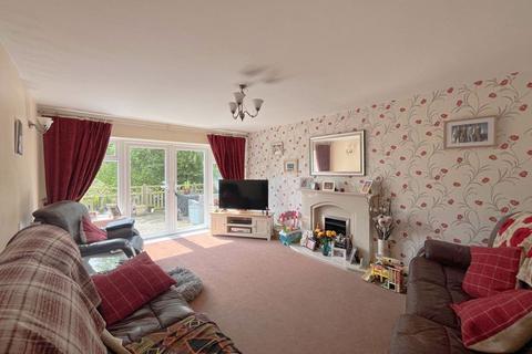 4 bedroom detached house for sale, Knoll Close, Butntwood, WS7 4TD