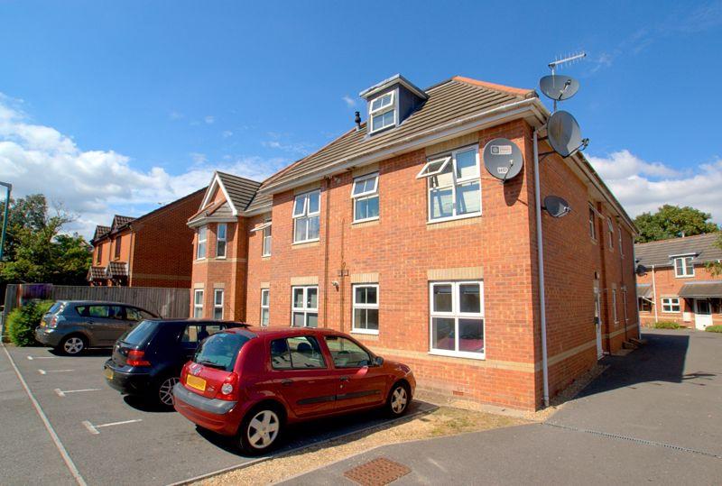 Malmesbury Park Place, Bournemouth BH8 2 bed apartment to rent £1,000