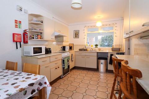 5 bedroom semi-detached house to rent, Calthorpe Road, Norwich