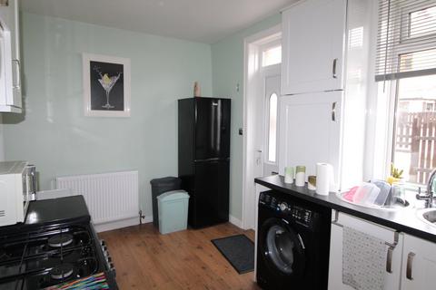 3 bedroom terraced house for sale, Caister Grove, Ingrow, Keighley, BD21