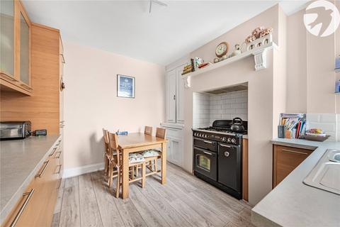 4 bedroom terraced house for sale, Heathclose Road, West Dartford, Kent, DA1