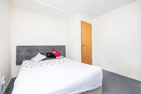 1 bedroom flat for sale, Evelyn Denington Road, Beckton, E6