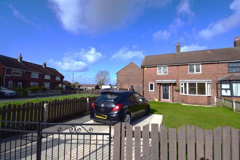 2 bedroom semi-detached house to rent, Elm Tree Road, Lowton