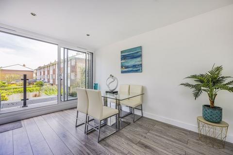 5 bedroom end of terrace house for sale, Woodville Drive, Old Portsmouth