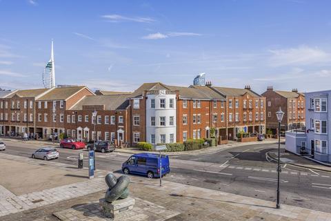 White Hart Road, Old Portsmouth