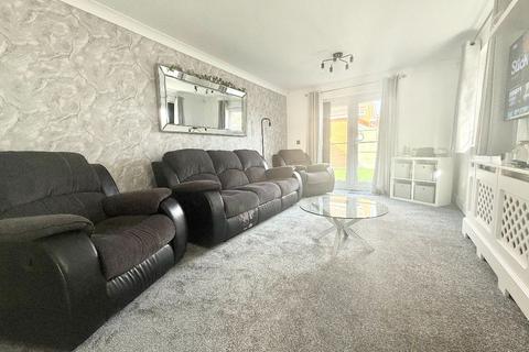 4 bedroom detached house for sale, Birch Close, Canvey Island