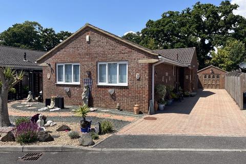 3 bedroom bungalow for sale, Frenchs Farm Road, Poole BH16