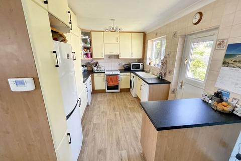 3 bedroom detached house for sale, HIGHCLIFFE   CHRISTCHURCH